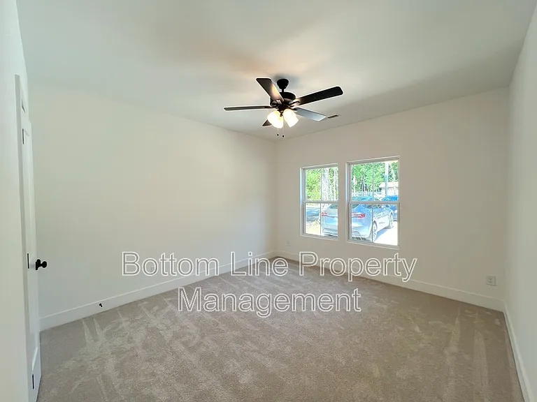 427 Mint St — Photo 15