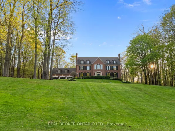10 Oakview Pl, Uxbridge, ON L9P 1R4