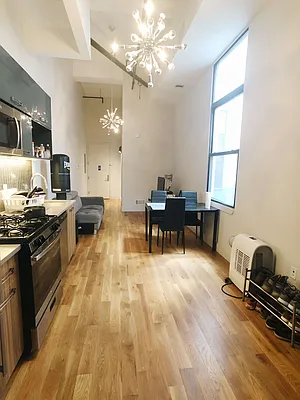 Rented by Manhattan Management LLC | media 39