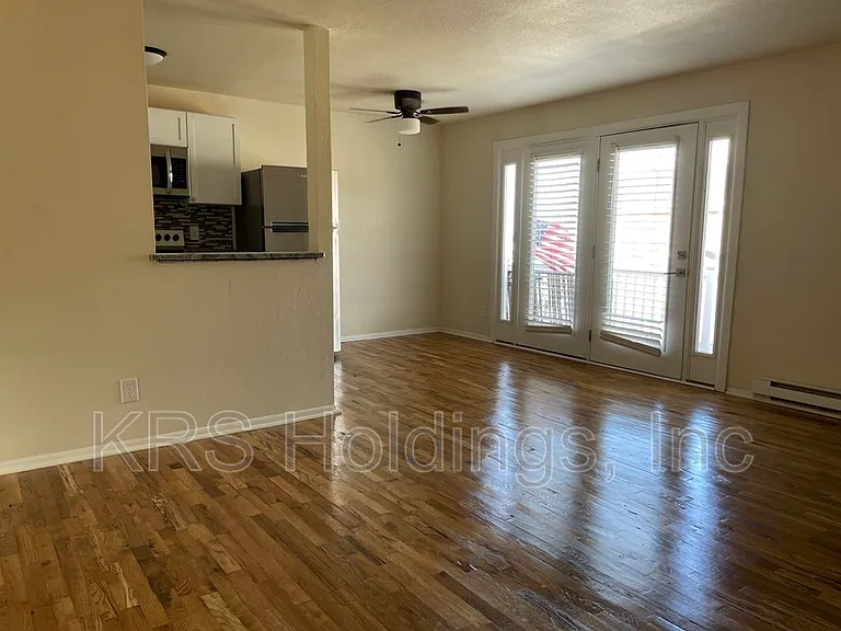 946 W Ocean View Ave #15 — Photo 3