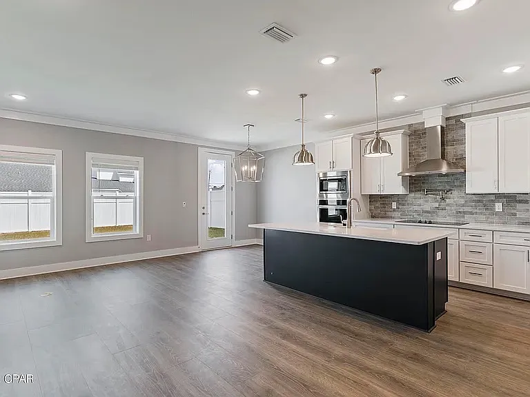 22802 Lakeview Dr — Photo 6