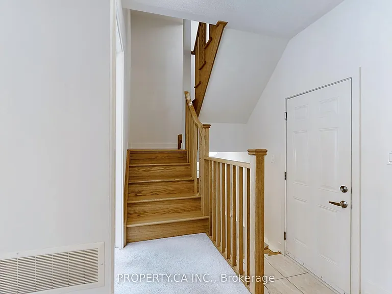 13 Mogul Rd — Photo 24