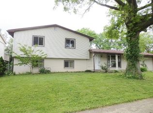 1015 Sunset Ct, West Lafayette, IN 47906