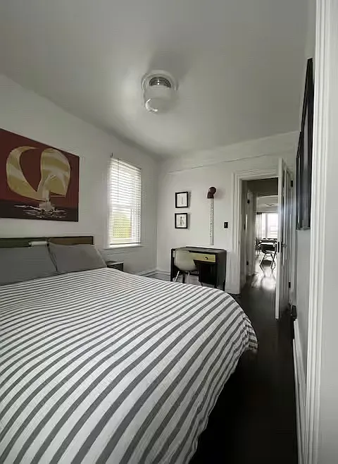 1 bed, 1000 sqft, $2,200 — Photo 3