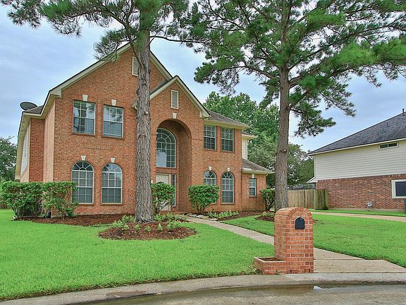 3rd image of 11711 Spring Path Ct