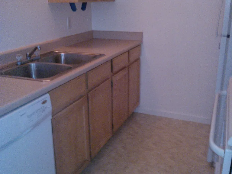 3896 W Benview Ave #D — Photo 8