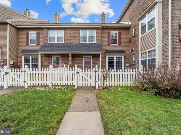 625 Palmer Ln, Yardley, PA 19067