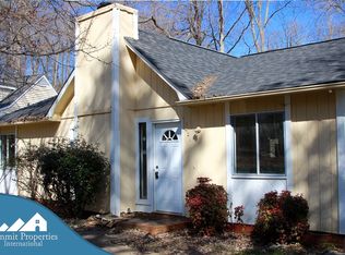 8421 Barncliff Rd, Charlotte, NC 28227