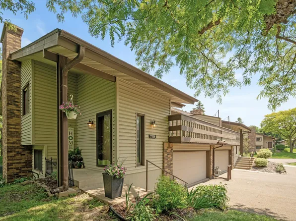 7136 W 113th St, Bloomington, MN 55438