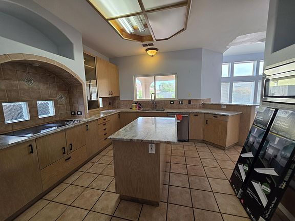 4th image of 13810 Eaglesnest Bay Dr