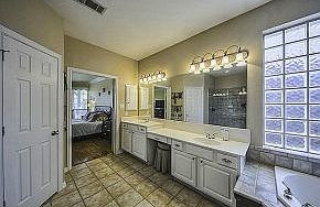 3rd image of 8508 High Meadows Dr