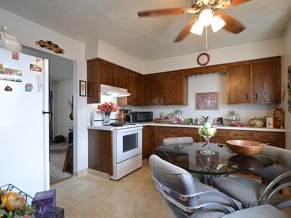 5th image of 1655 Grandview Dr