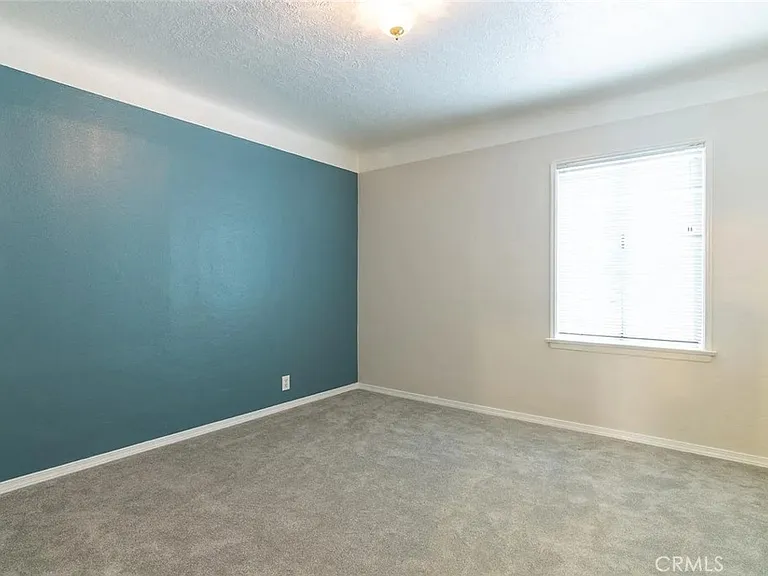 522 Linden Ave — Photo 7