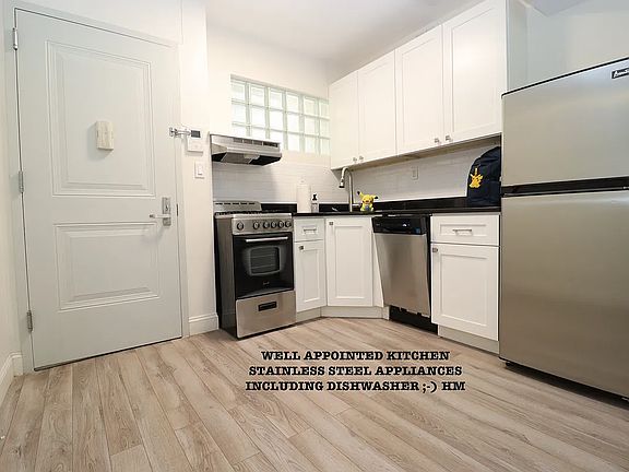 3rd image of 502 W 44th St Unit 2-A
