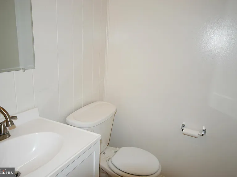 7 Hyacinth Ct #7 — Photo 7