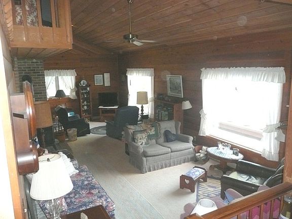 3rd image of 429 N West Torch Lake Dr