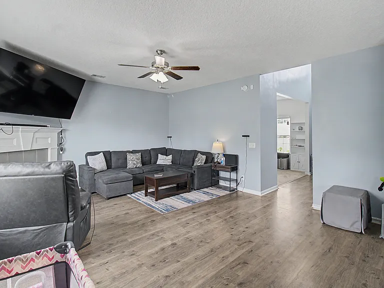 395 Archie Way NE — Photo 9