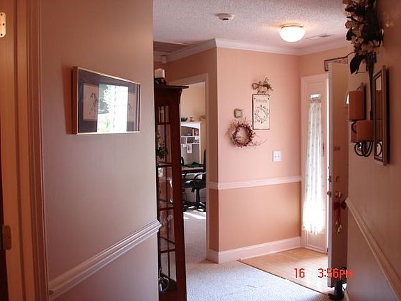 Large, Welcoming Entrance