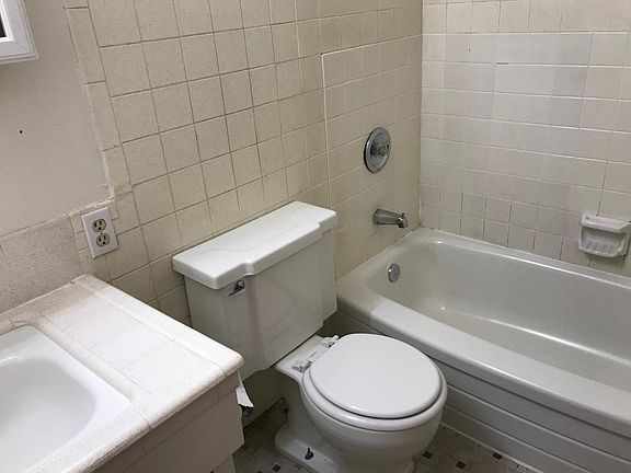 2nd image of 6506 4th Ave NE #2