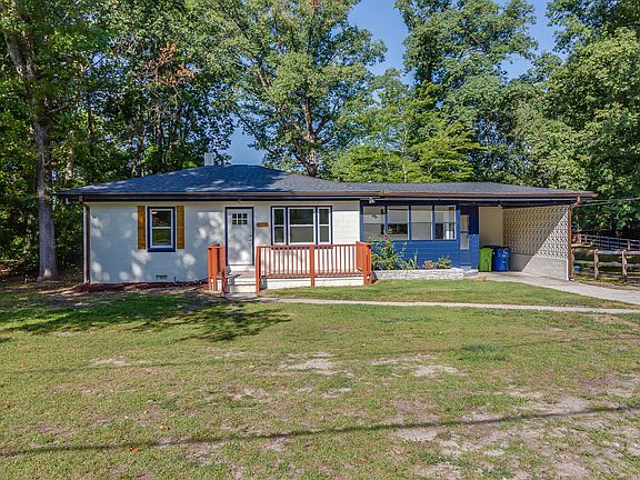 2nd image of 556 Rose Ln