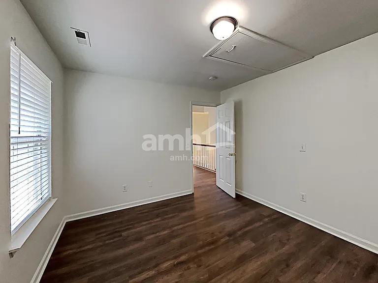 1513 Cardinal Ln — Photo 19