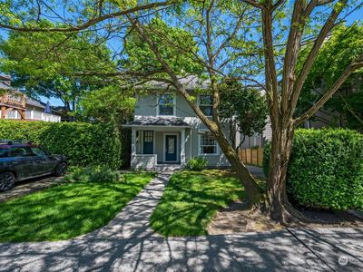4122 Whitman Avenue N, Seattle, WA, 98103