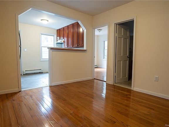 4th image of 5 Stewart Pl #1