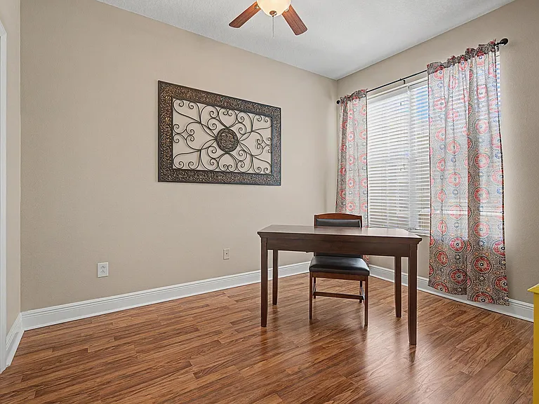 2145 Park Crescent Dr — Photo 13