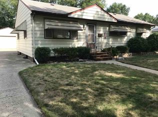 104 23rd St NW, Minot, ND 58703