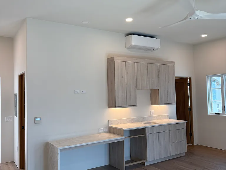 301 W Comstock Ave #1A — Photo 16