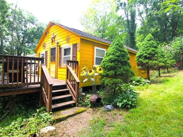 71 Miller Rd, Hopewell Junction, NY