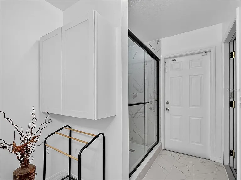 465 Rio Grande Ln — Photo 23