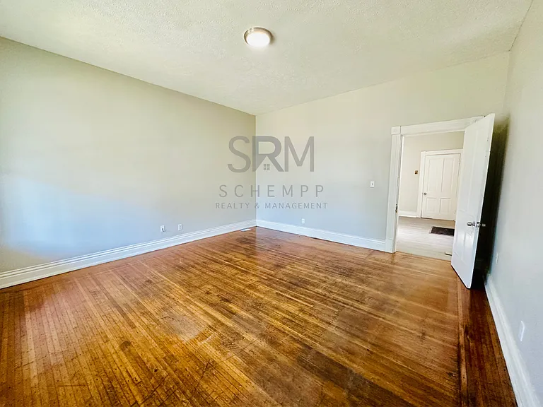 2925 Slevin St — Photo 3