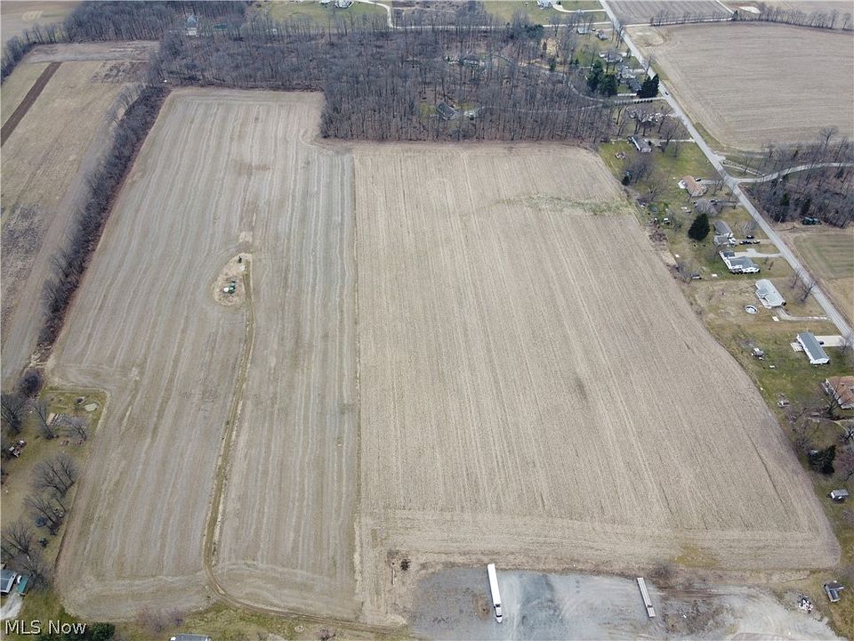 1st image of E Lincoln Way