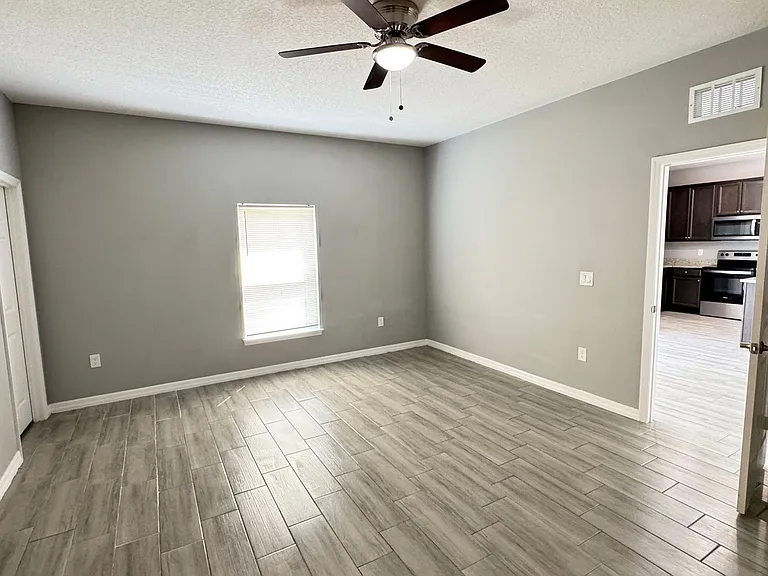 2613 Tolman Ave SE — Photo 37