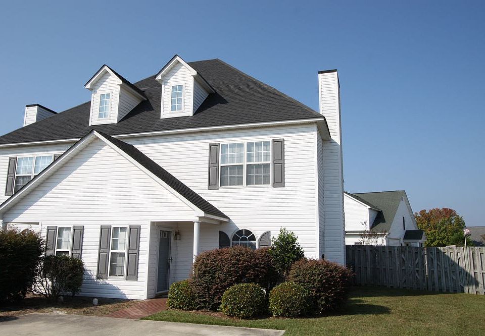 1st image of 3032B Edward Ct