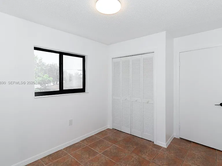 2729 SW 67th Ave — Photo 25
