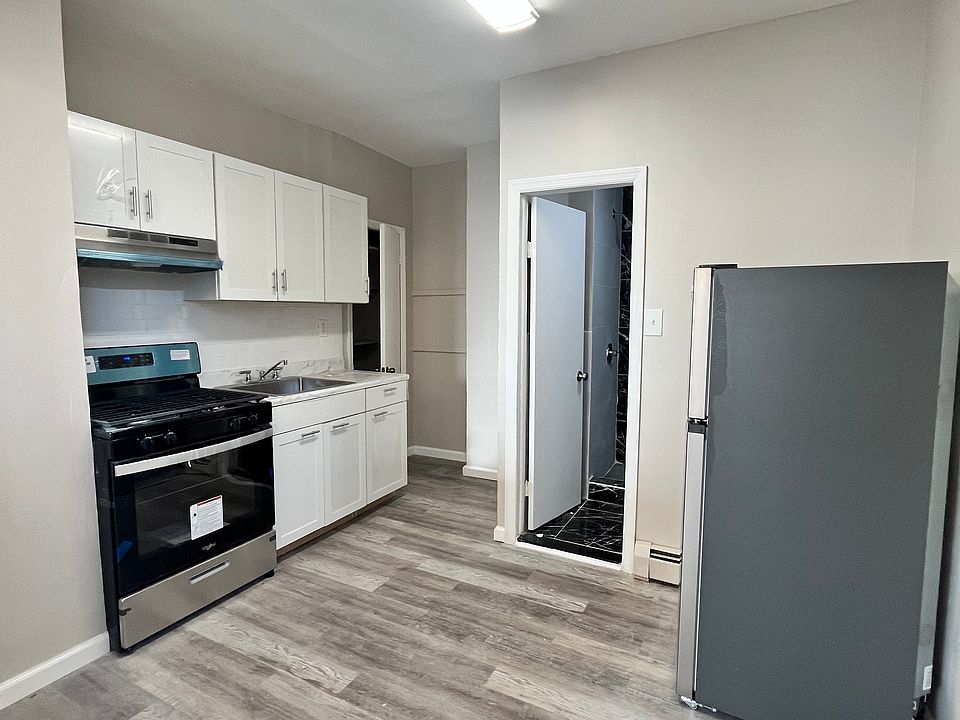 2nd image of 89-91 E 25th St #7