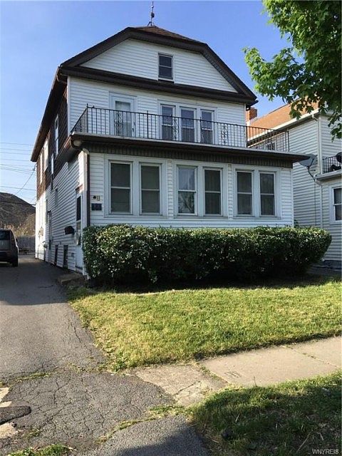 1st image of 298 Taunton Pl