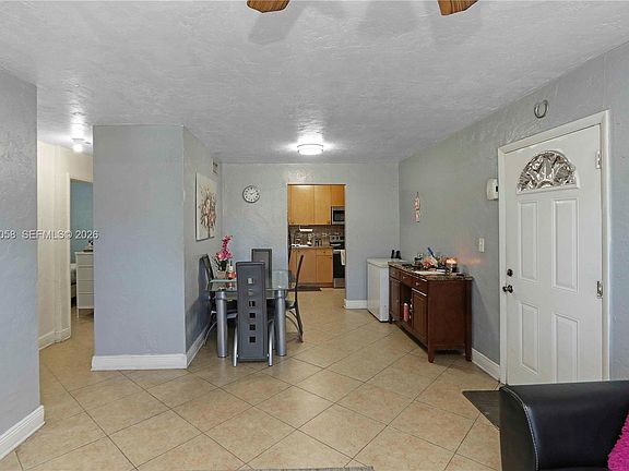 4th image of 1275 W 35th St APT 45B
