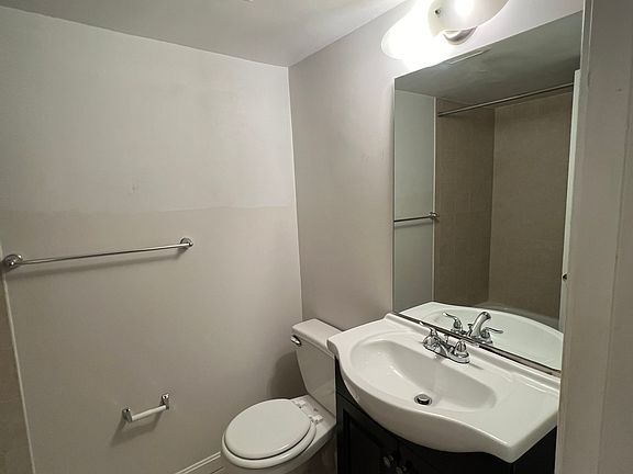 5th image of 4705 Tecumseh St APT 102