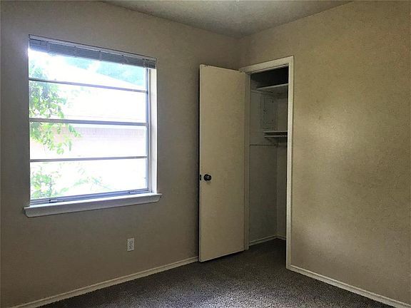 5th image of 1214 Carroll Dr