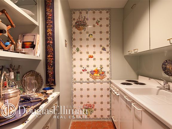3rd image of 825 5th Ave APT 13D