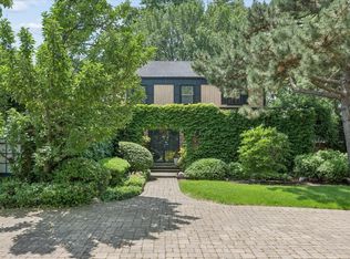 1075 North Ave, Deerfield, IL 60015