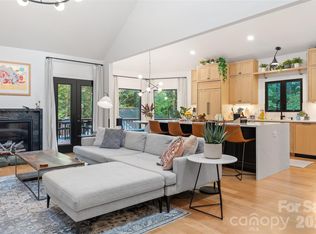 5123 Randolph Rd, Charlotte, NC 28211