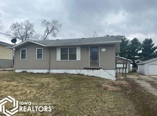 812 9th Ave W, Oskaloosa, IA 52577
