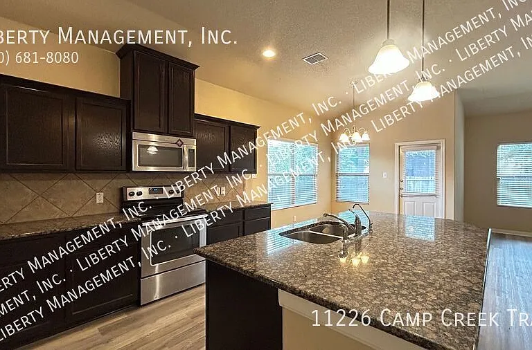 11226 Camp Creek Trl — Photo 9