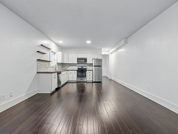 2nd image of 1613 Nowland Ave #B