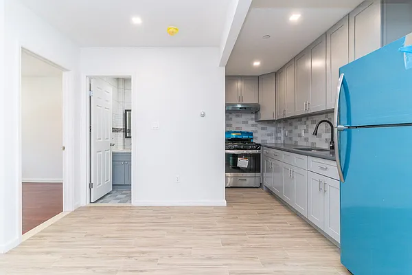 Rented by MySpaceNYC | media 15