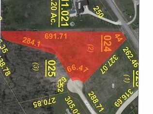 5 Oak Brooke Ct, Highland, IL 62249